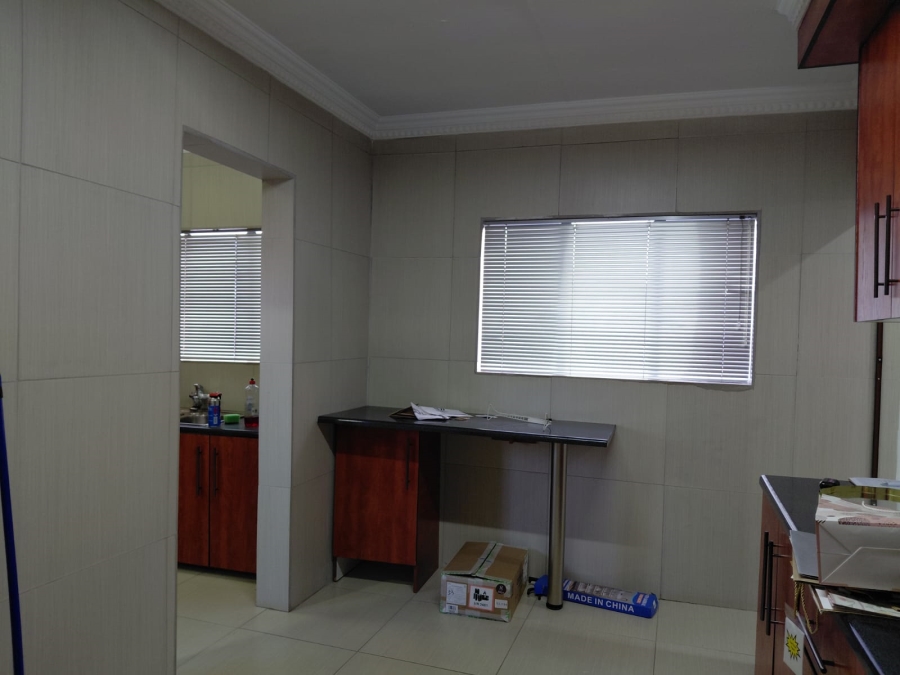 5 Bedroom Property for Sale in Actonville Gauteng