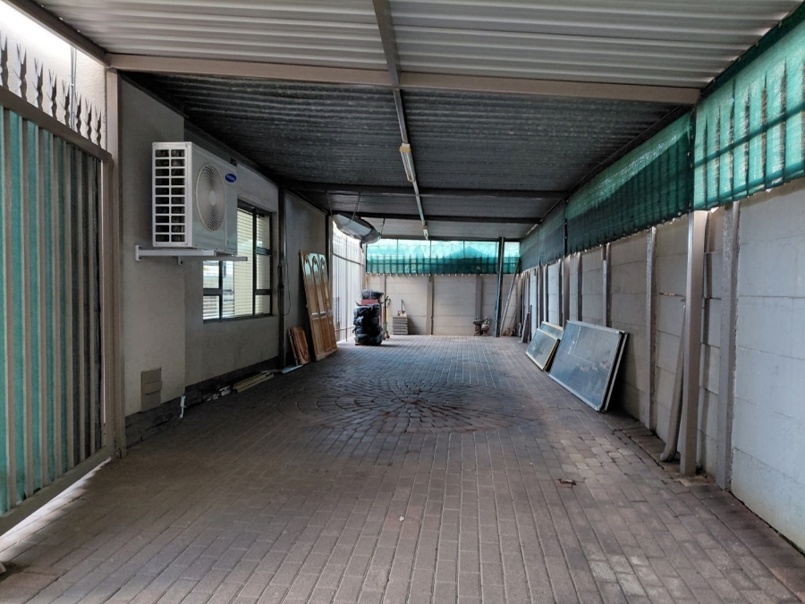 5 Bedroom Property for Sale in Actonville Gauteng