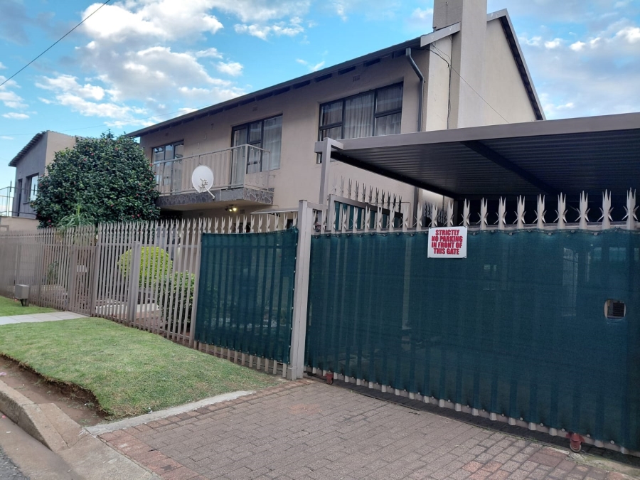 5 Bedroom Property for Sale in Actonville Gauteng