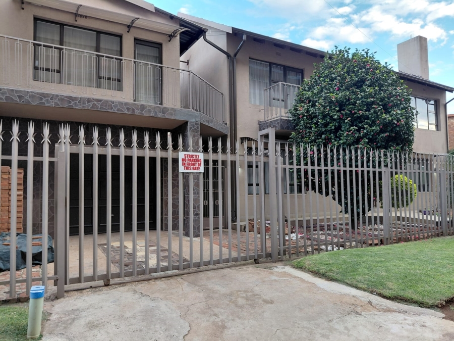 5 Bedroom Property for Sale in Actonville Gauteng