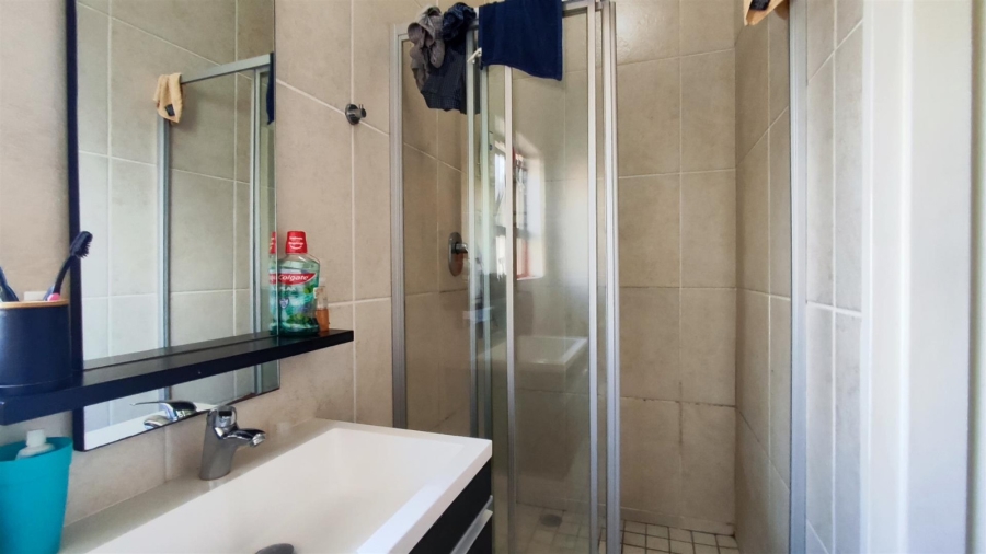 2 Bedroom Property for Sale in Greenstone Hill Gauteng
