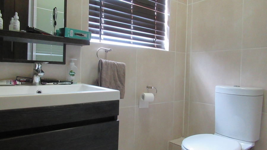 1 Bedroom Property for Sale in Greenstone Hill Gauteng