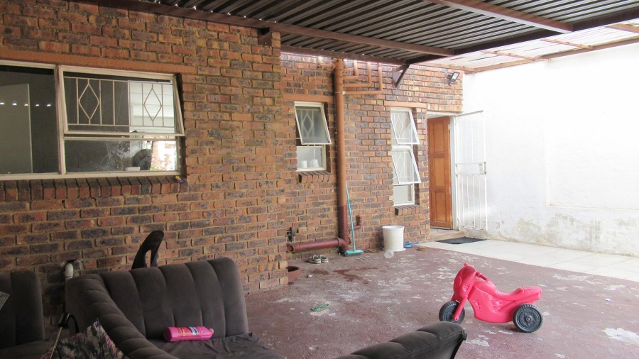3 Bedroom Property for Sale in Buccleuch Gauteng