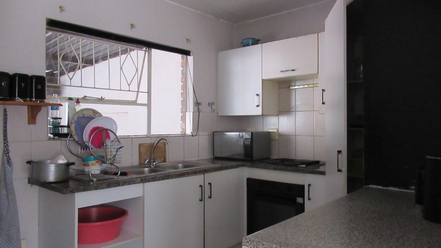 3 Bedroom Property for Sale in Buccleuch Gauteng