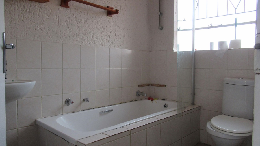 3 Bedroom Property for Sale in Buccleuch Gauteng