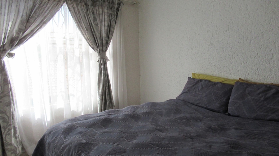 3 Bedroom Property for Sale in Buccleuch Gauteng