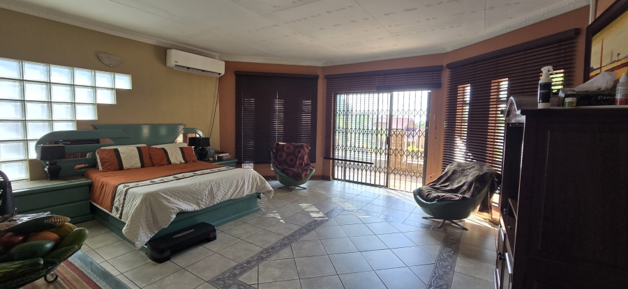 6 Bedroom Property for Sale in Amandasig Gauteng