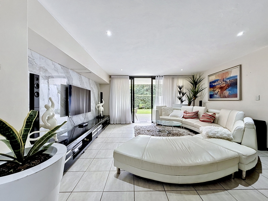 2 Bedroom Property for Sale in Lombardy Estate Gauteng