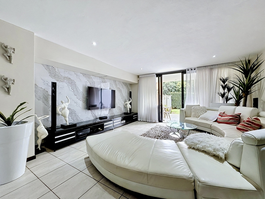 2 Bedroom Property for Sale in Lombardy Estate Gauteng