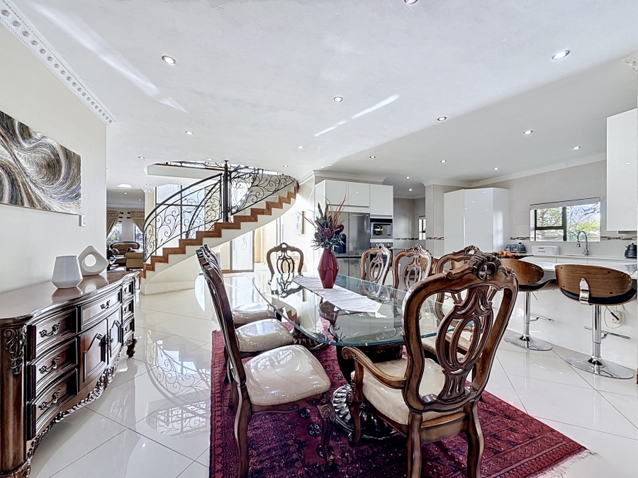 5 Bedroom Property for Sale in Willow Acres Gauteng