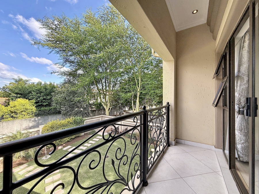 5 Bedroom Property for Sale in Willow Acres Gauteng