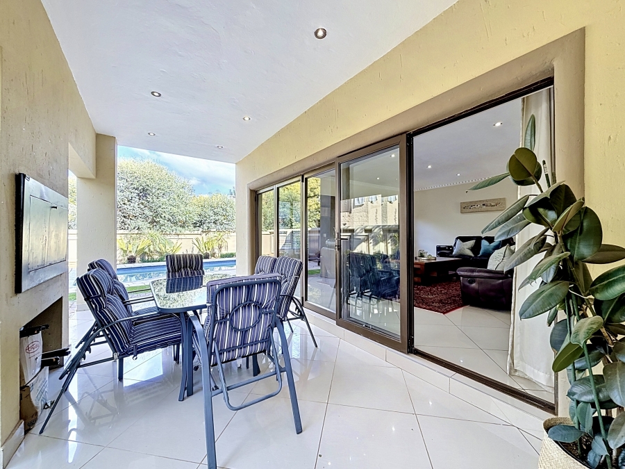 5 Bedroom Property for Sale in Willow Acres Gauteng