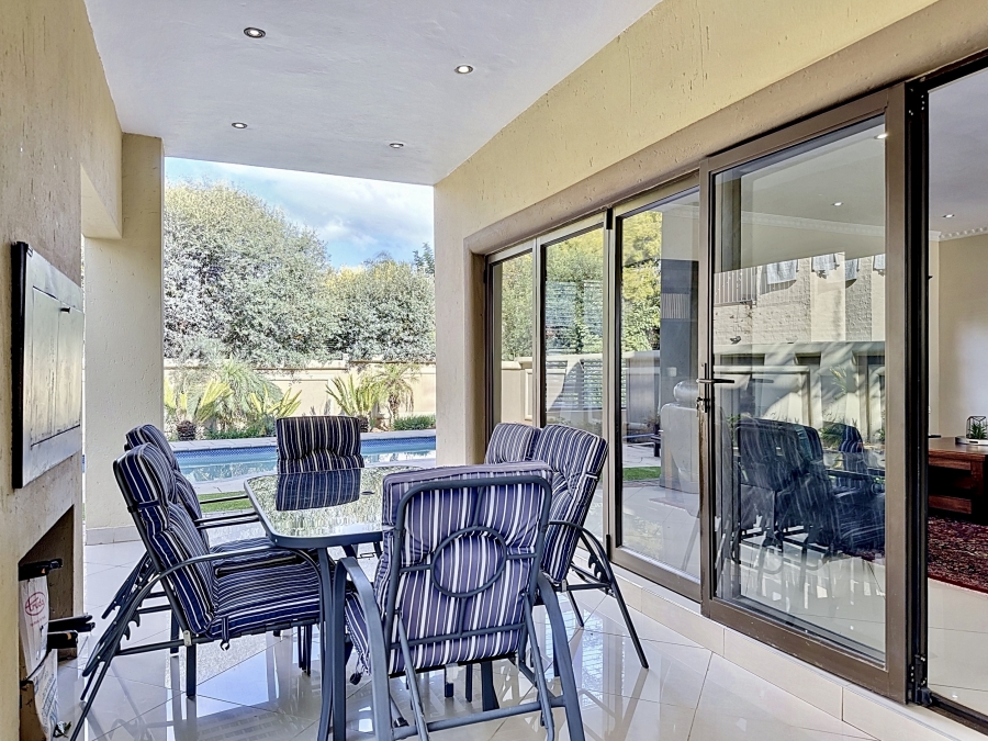 5 Bedroom Property for Sale in Willow Acres Gauteng