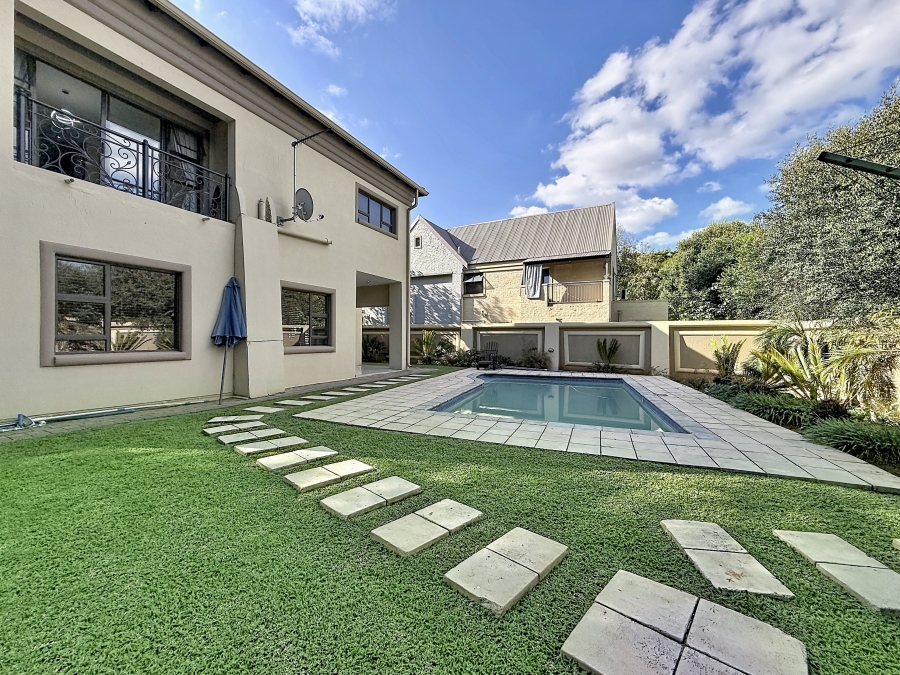5 Bedroom Property for Sale in Willow Acres Gauteng