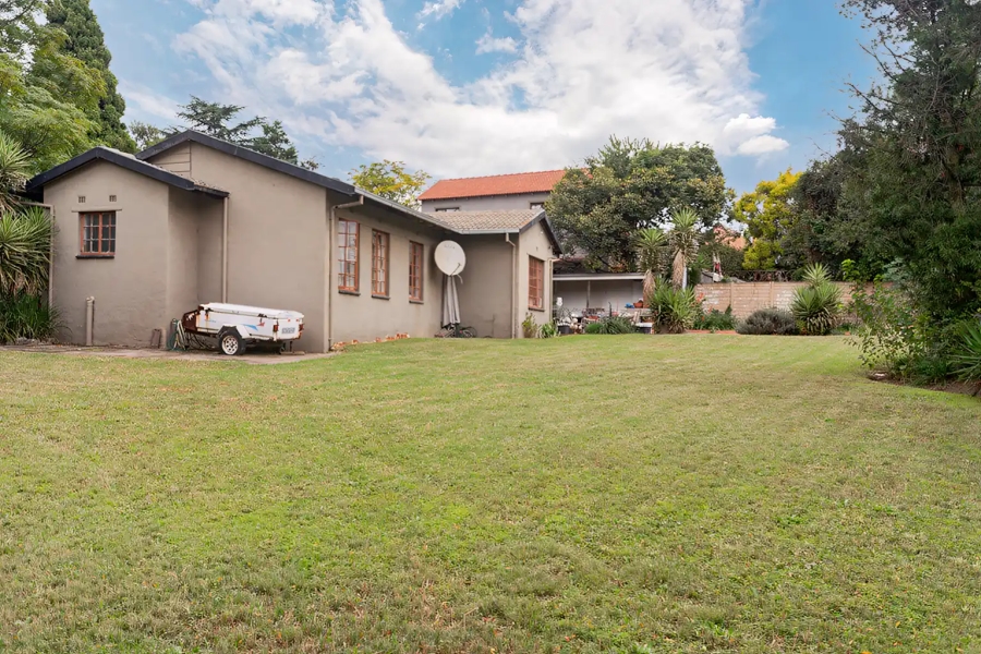 3 Bedroom Property for Sale in Buccleuch Gauteng