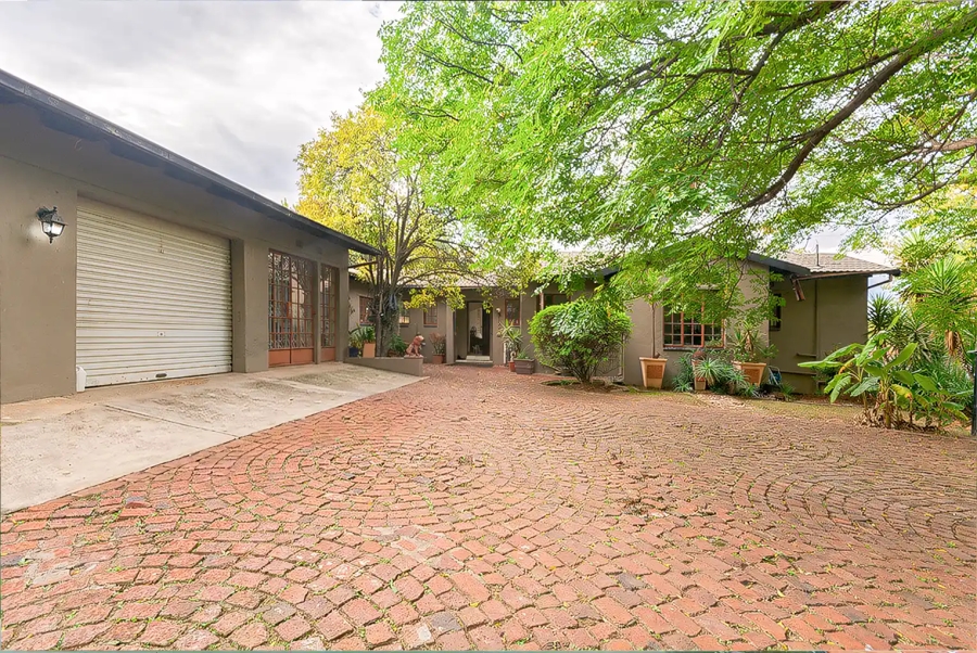 3 Bedroom Property for Sale in Buccleuch Gauteng