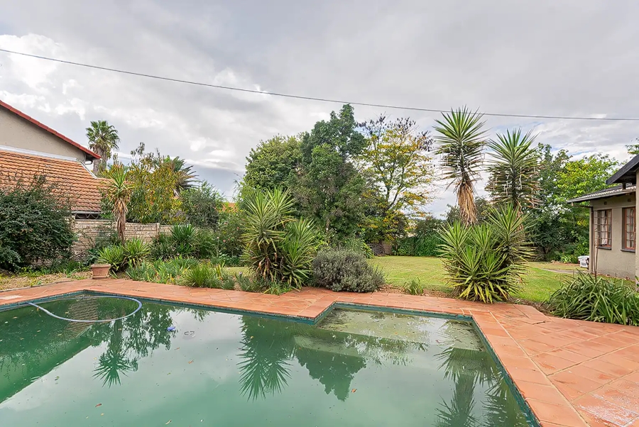 3 Bedroom Property for Sale in Buccleuch Gauteng