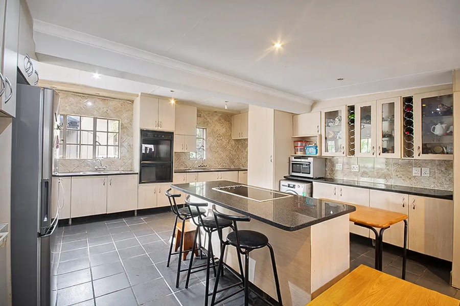 3 Bedroom Property for Sale in Buccleuch Gauteng