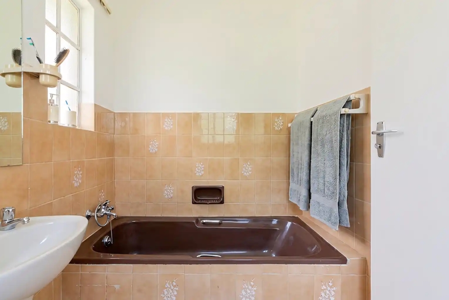 3 Bedroom Property for Sale in Buccleuch Gauteng