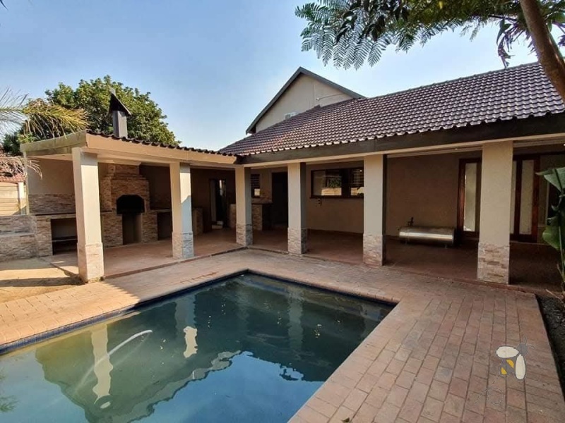 6 Bedroom Property for Sale in Freeway Park Gauteng