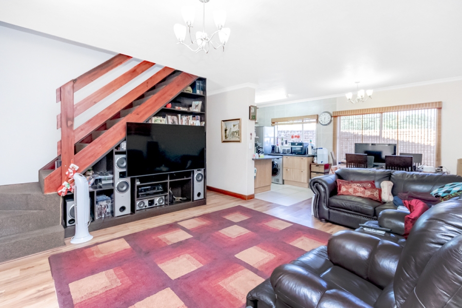 3 Bedroom Property for Sale in Honeydew Manor Gauteng