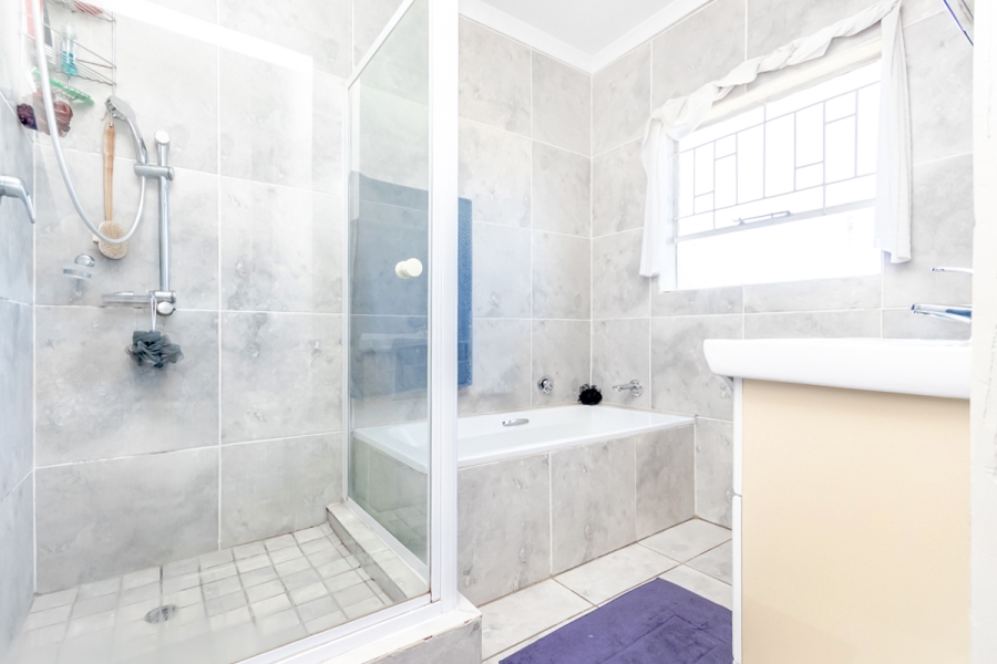 3 Bedroom Property for Sale in Honeydew Manor Gauteng