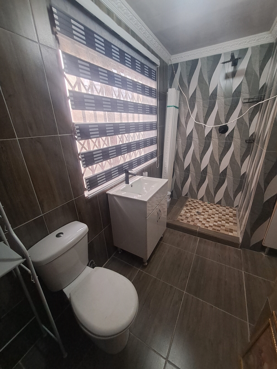 4 Bedroom Property for Sale in Protea Glen Gauteng