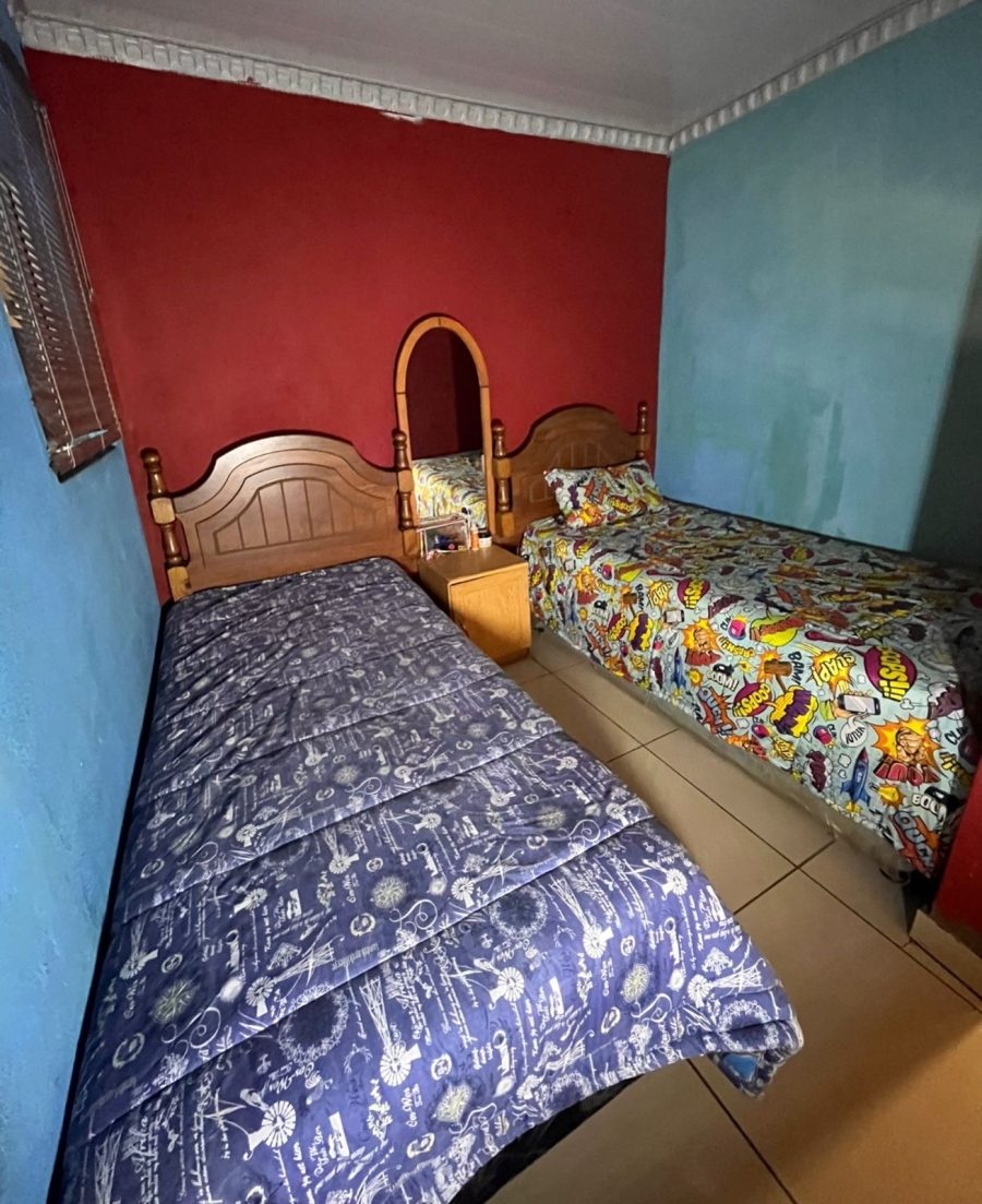 4 Bedroom Property for Sale in Protea Glen Gauteng