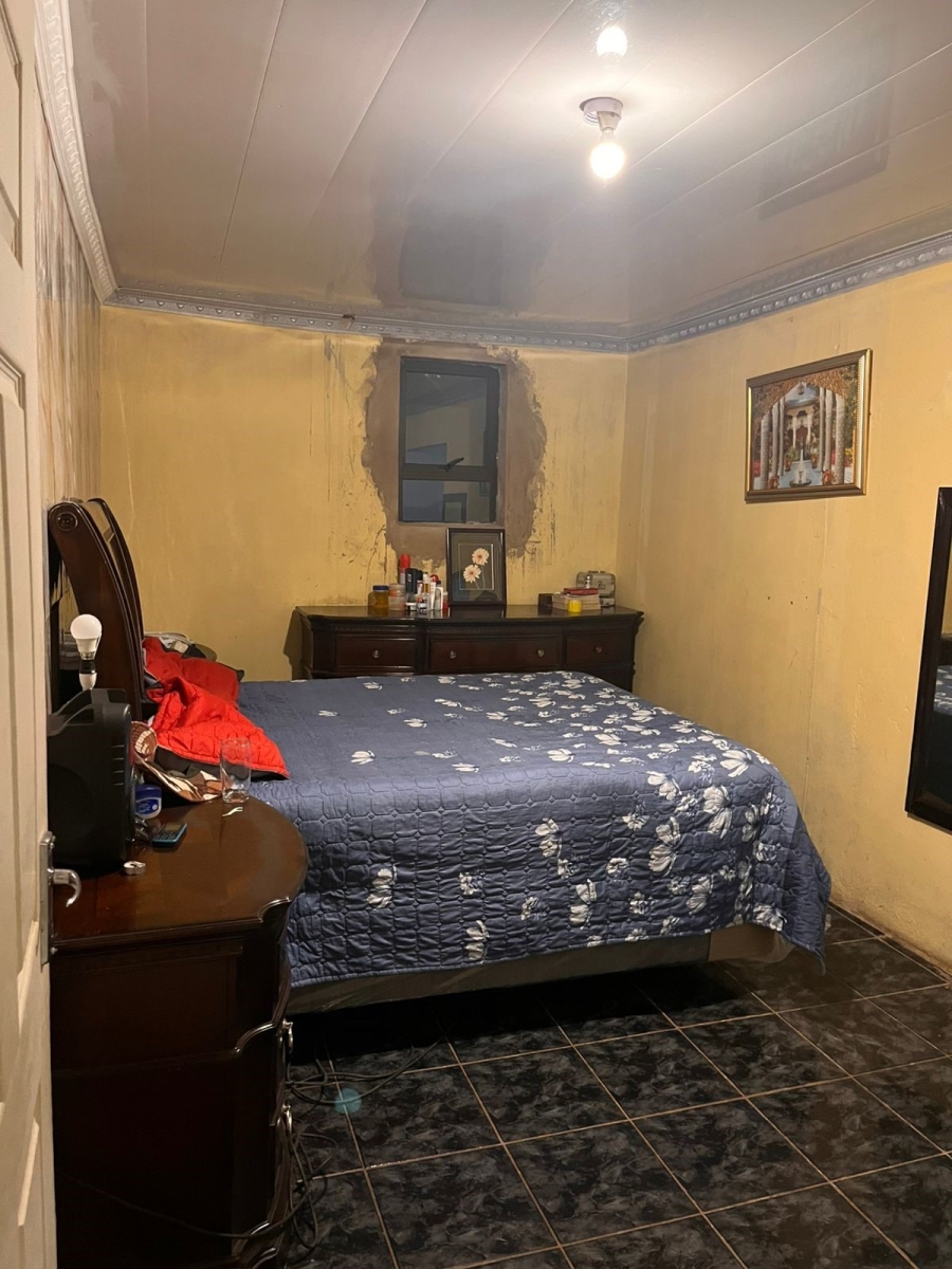 4 Bedroom Property for Sale in Protea Glen Gauteng