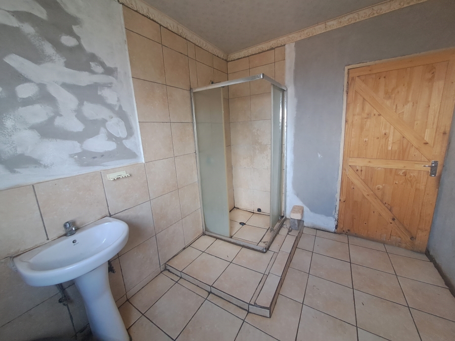 4 Bedroom Property for Sale in Protea Glen Gauteng