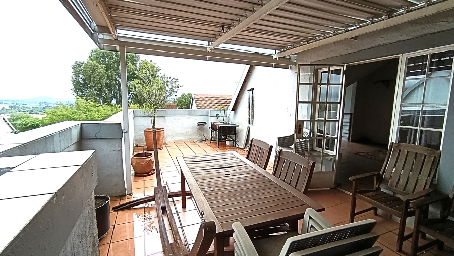 2 Bedroom Property for Sale in Rietvalleirand Gauteng