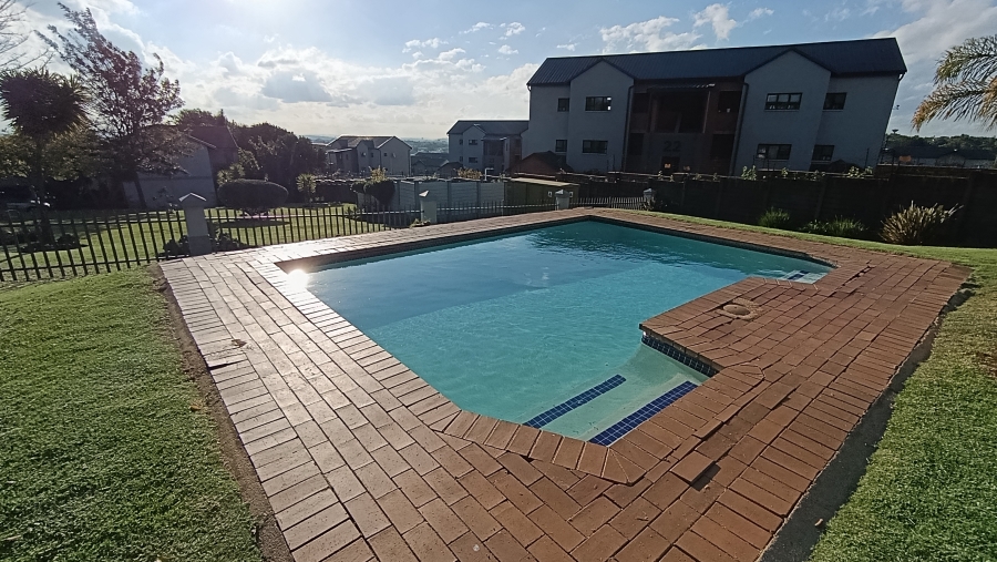 2 Bedroom Property for Sale in Rietvalleirand Gauteng