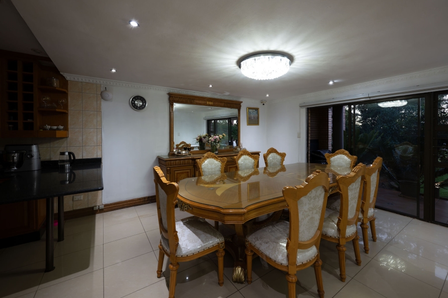 7 Bedroom Property for Sale in Eldoraigne Gauteng