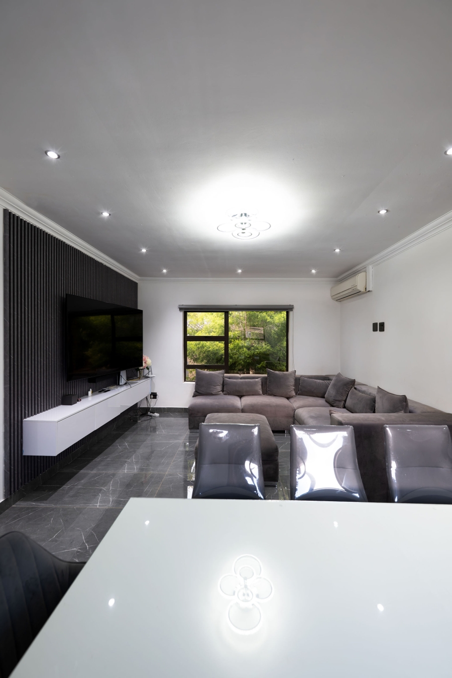 7 Bedroom Property for Sale in Eldoraigne Gauteng