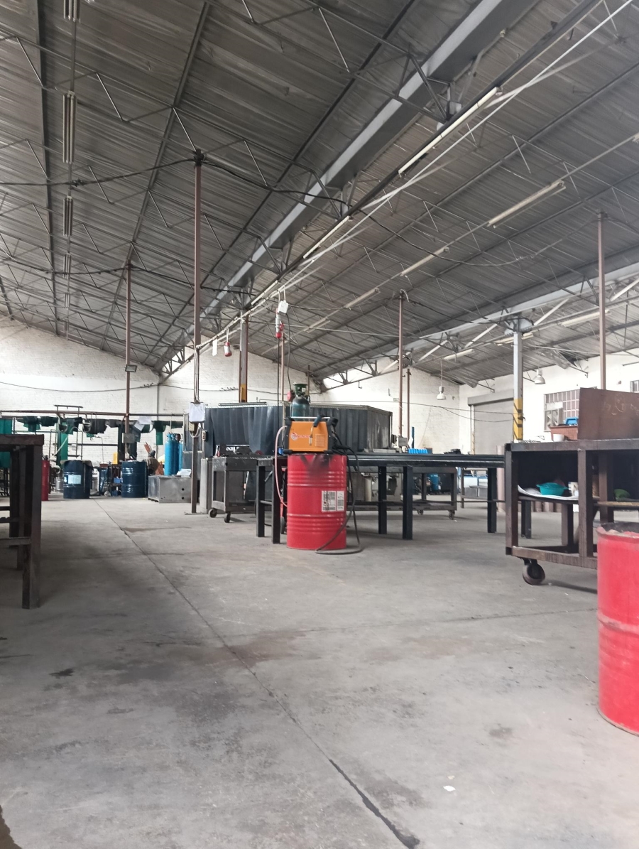 Commercial Property for Sale in Koedoespoort Industrial Gauteng