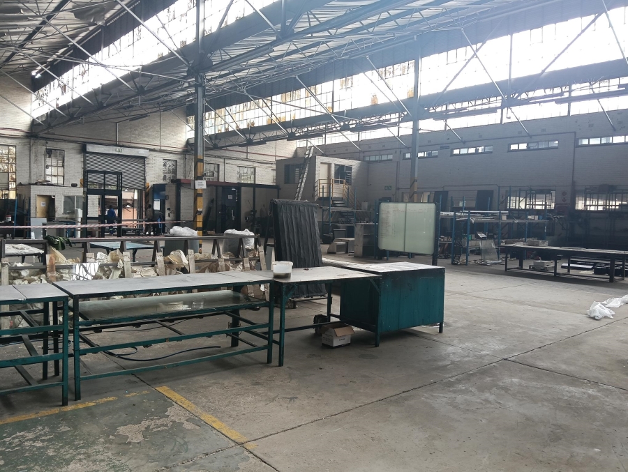 Commercial Property for Sale in Koedoespoort Industrial Gauteng