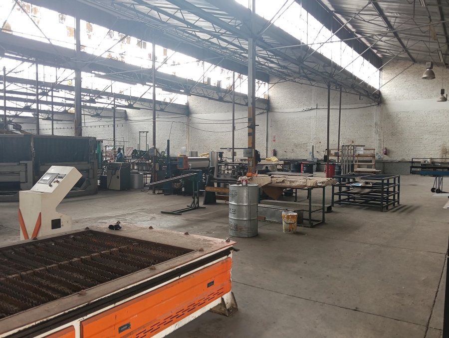 Commercial Property for Sale in Koedoespoort Industrial Gauteng