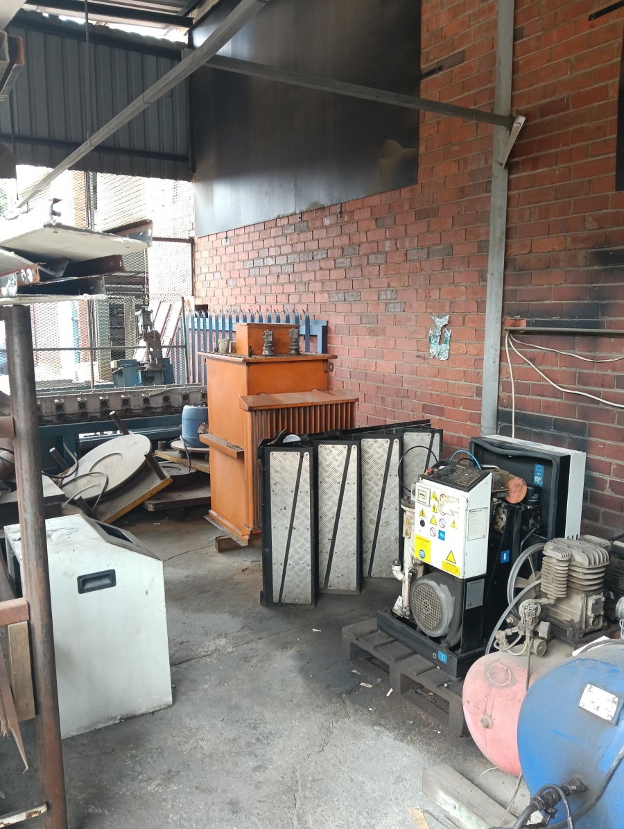Commercial Property for Sale in Koedoespoort Industrial Gauteng