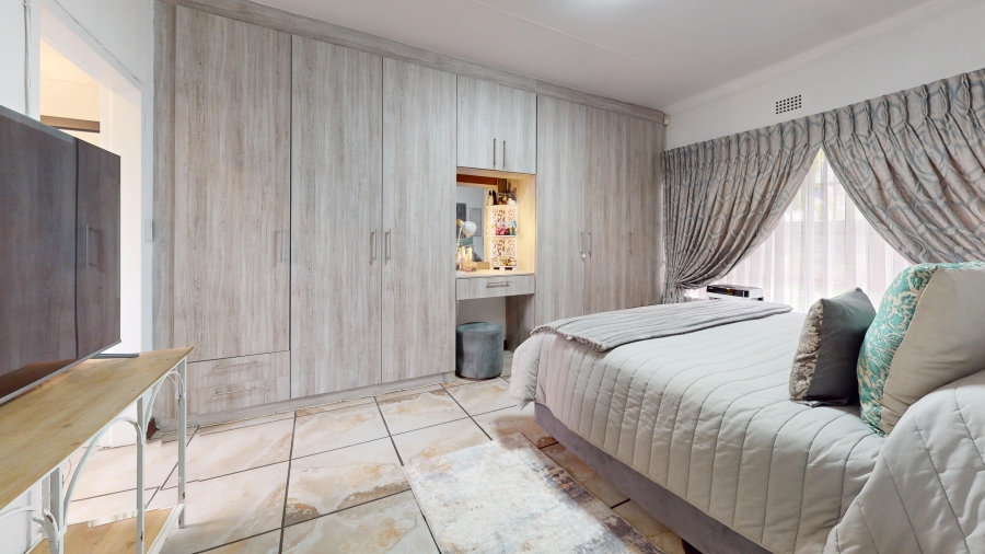 4 Bedroom Property for Sale in Sunward Park Gauteng