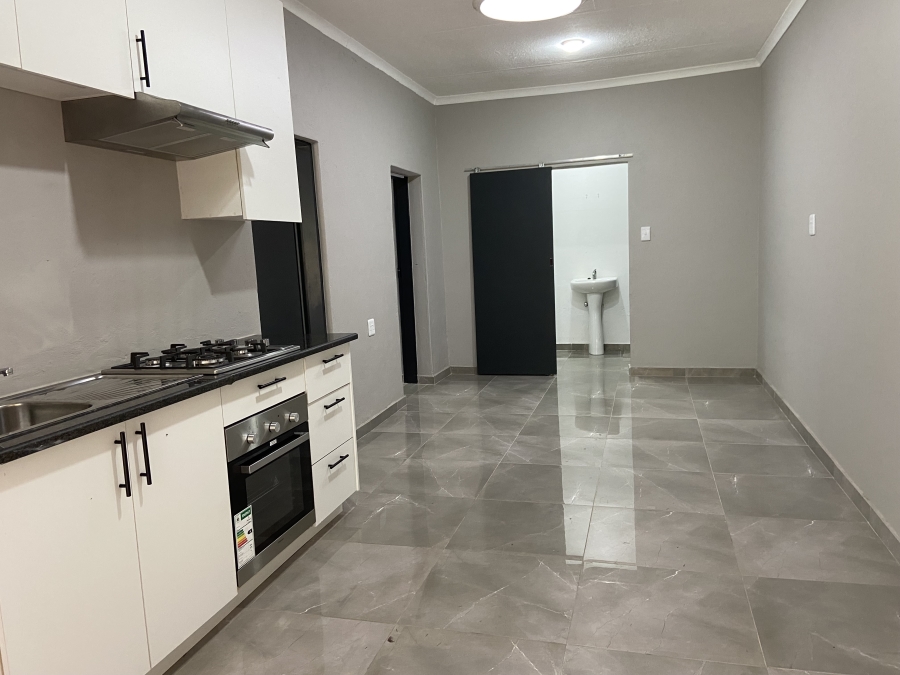 To Let 2 Bedroom Property for Rent in Ferndale Gauteng