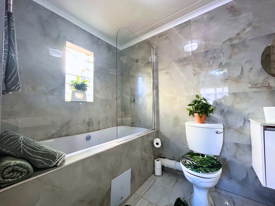 3 Bedroom Property for Sale in Clubview Gauteng
