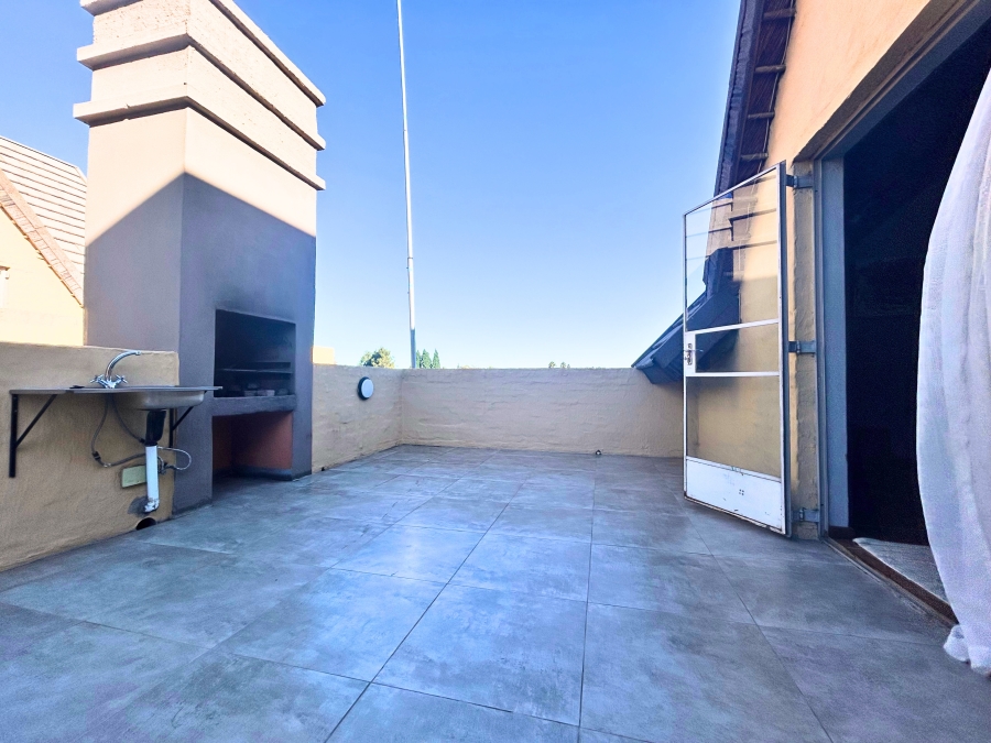 3 Bedroom Property for Sale in Clubview Gauteng