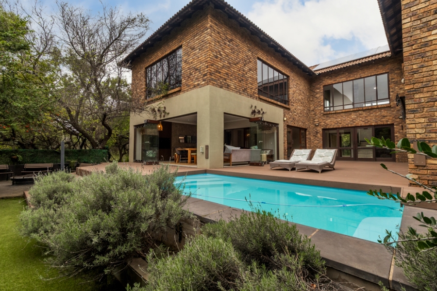 4 Bedroom Property for Sale in Leeuwfontein Gauteng