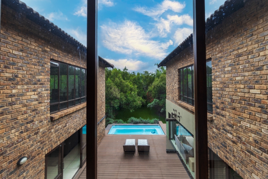 4 Bedroom Property for Sale in Leeuwfontein Gauteng