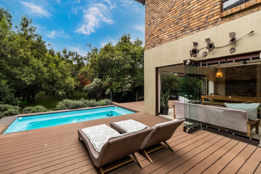 4 Bedroom Property for Sale in Leeuwfontein Gauteng