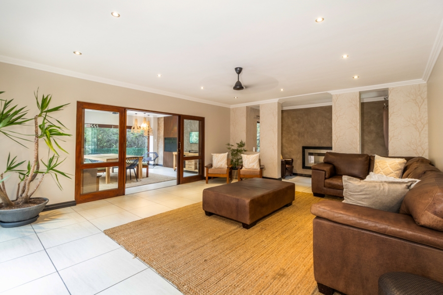 4 Bedroom Property for Sale in Leeuwfontein Gauteng