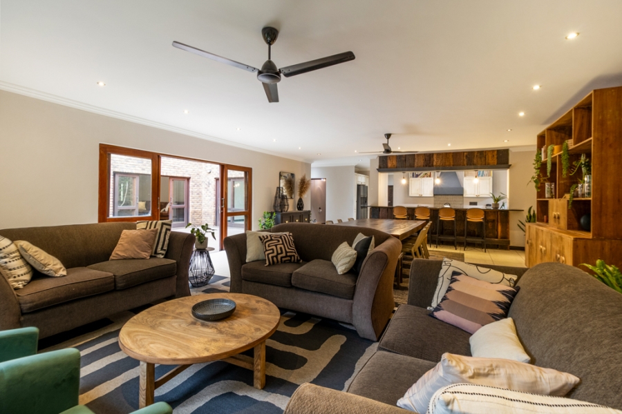 4 Bedroom Property for Sale in Leeuwfontein Gauteng