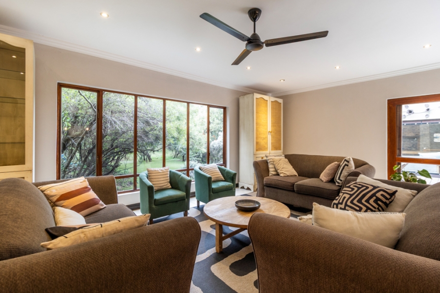 4 Bedroom Property for Sale in Leeuwfontein Gauteng
