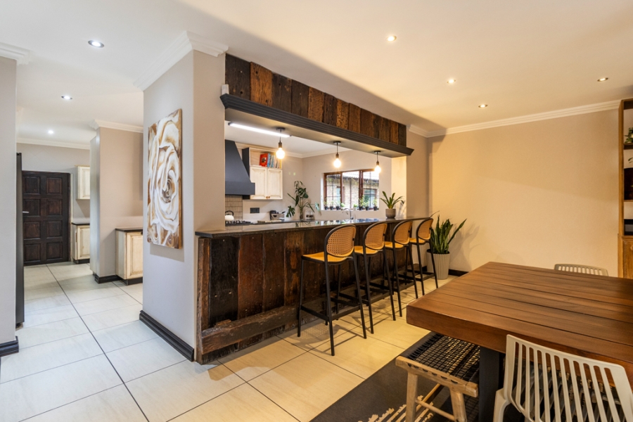 4 Bedroom Property for Sale in Leeuwfontein Gauteng