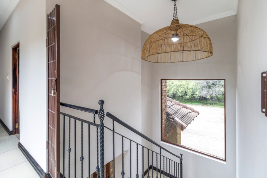 4 Bedroom Property for Sale in Leeuwfontein Gauteng